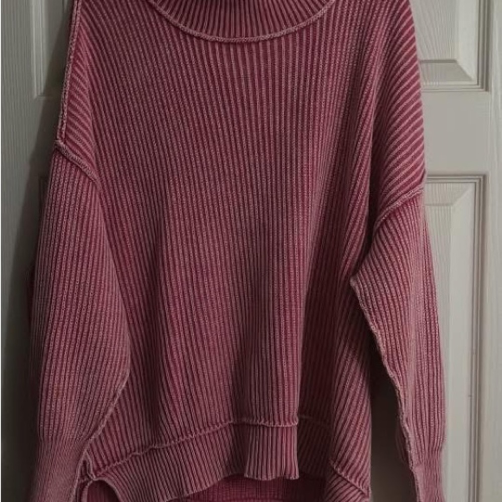 Zenana Outfitters Pink Crew Neck Sweater with Ribbed Texture